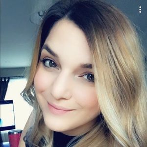 Meet your Posher, Gina